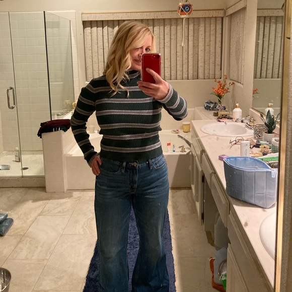 Striped turtleneck sweater by Sky and Sparrow. Size medium - Picture 7 of 10